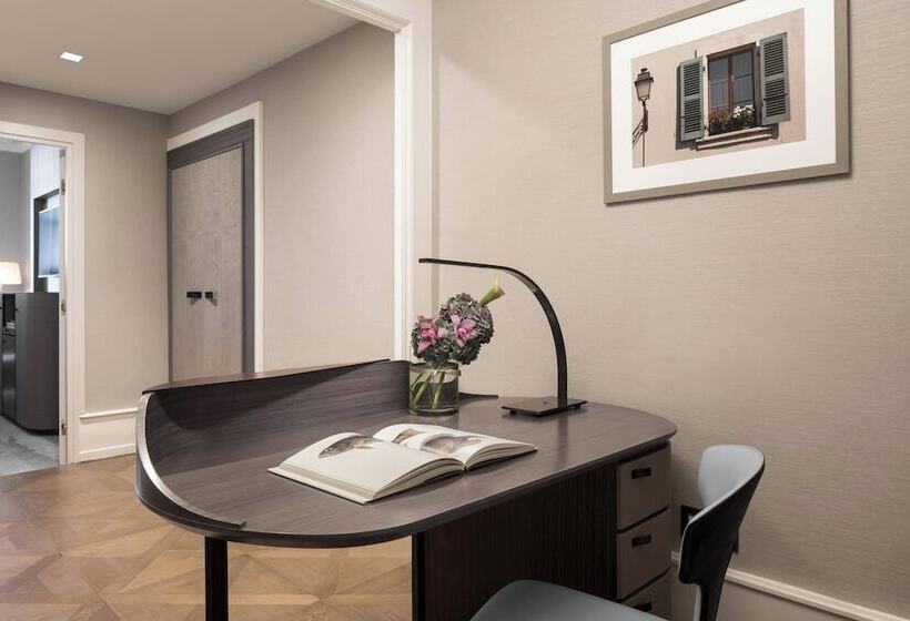 The Ritz Carlton Hotel De La Paix, Geneva