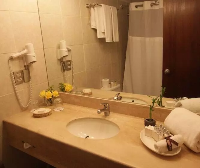 Almacruz Hotel Y Centro De Convenciones