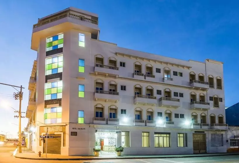 فندق Dorado Plaza Centro Historico