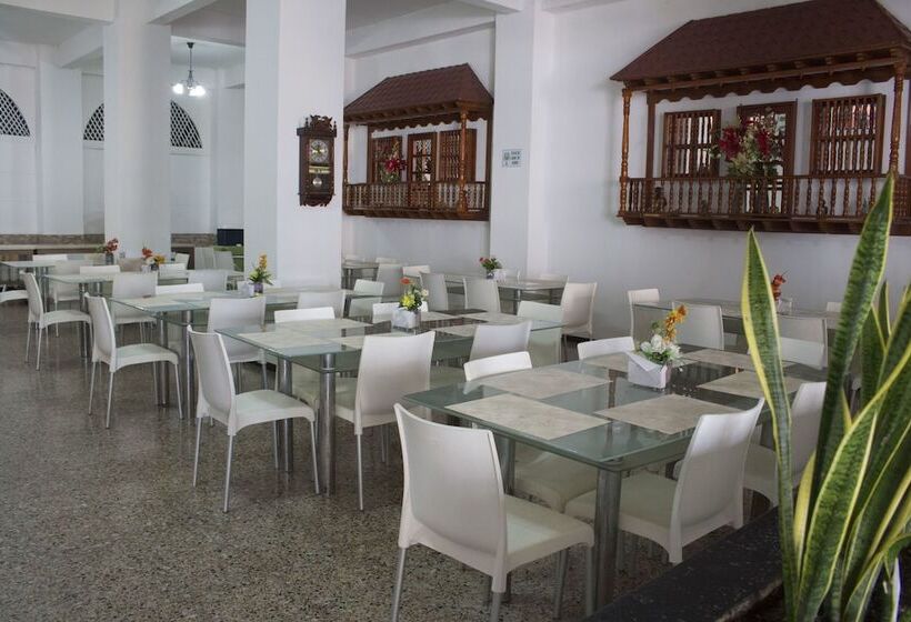 هتل Dorado Plaza Centro Historico