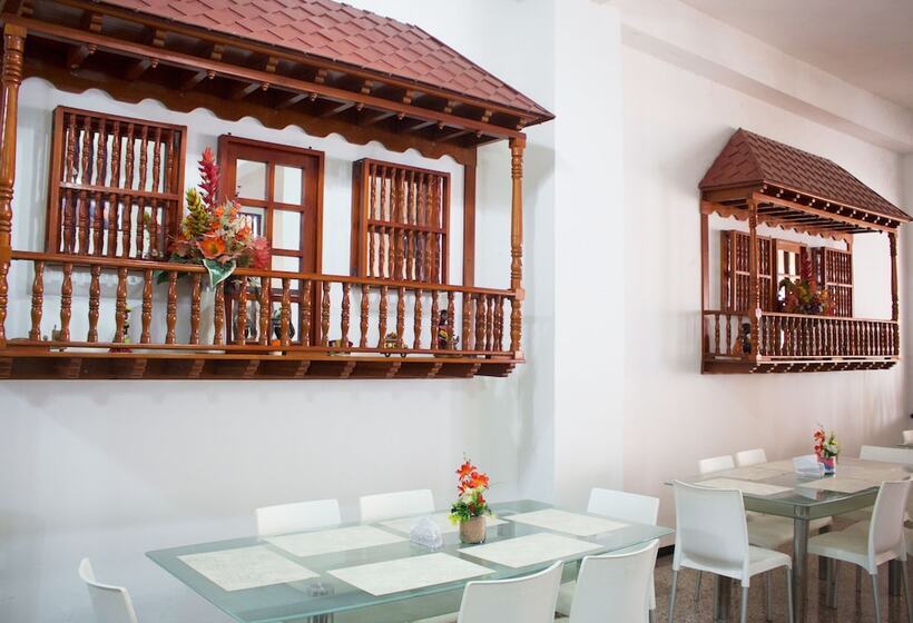 هتل Dorado Plaza Centro Historico