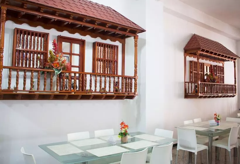 فندق Dorado Plaza Centro Historico