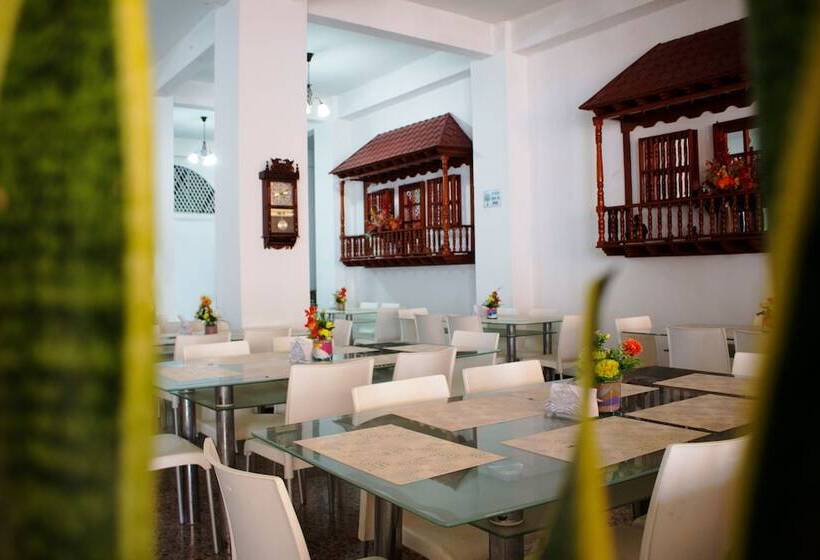 هتل Dorado Plaza Centro Historico