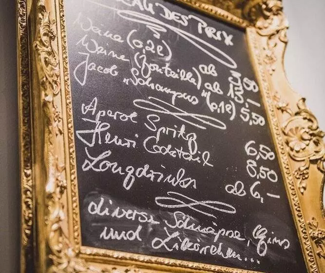 Henri Hotel Berlin Kurfürstendamm