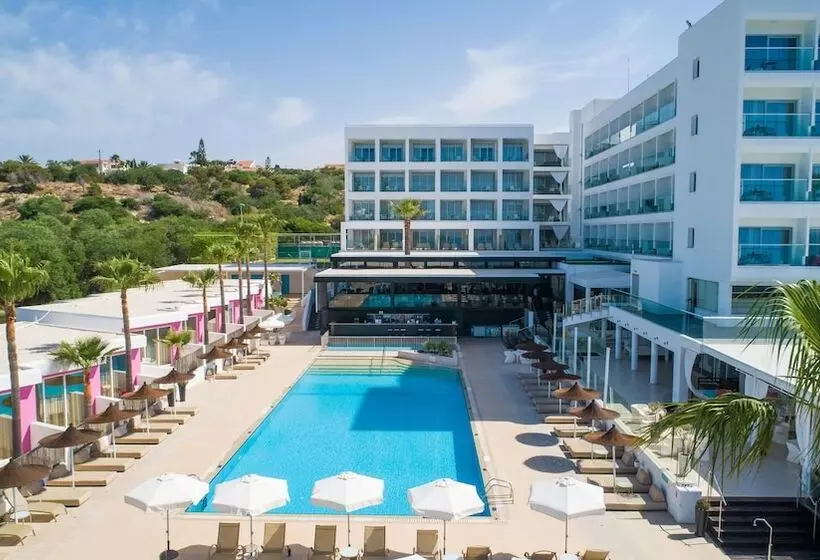 Napa Mermaid Hotel & Suites