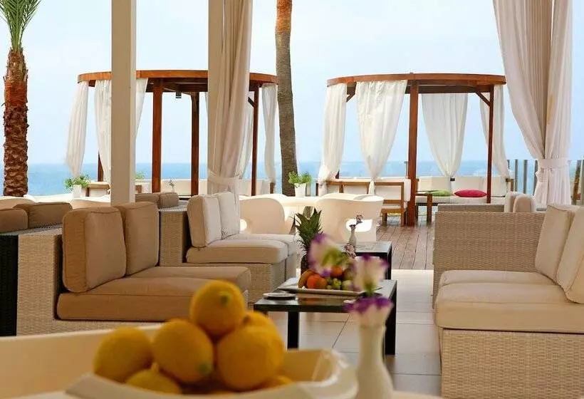 Napa Mermaid Hotel & Suites