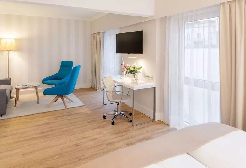 ホテル NH Hamburg Mitte