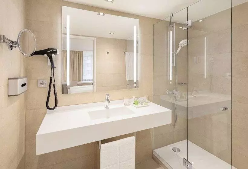 ホテル NH Hamburg Mitte