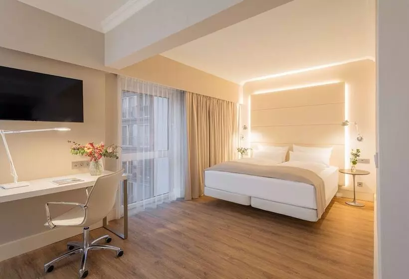 ホテル NH Hamburg Mitte