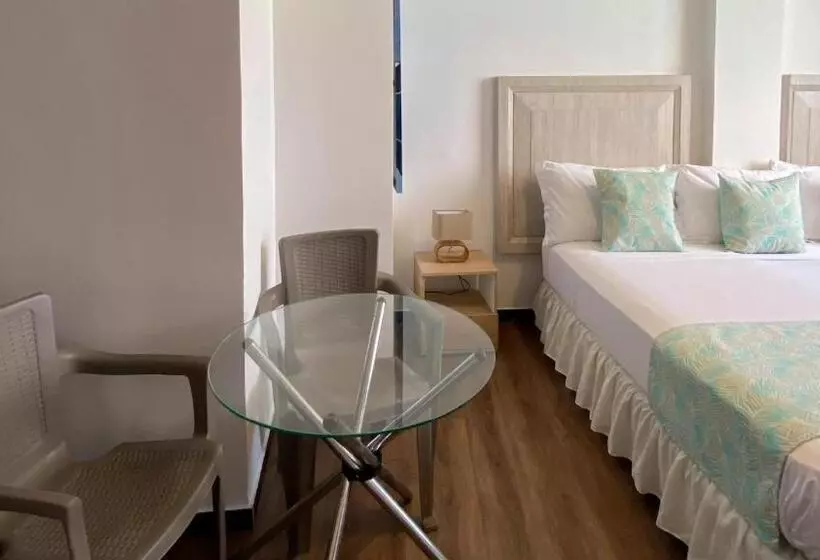 酒店 On Vacation Blue Tone