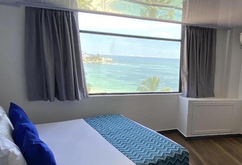 هتل On Vacation Blue Tone