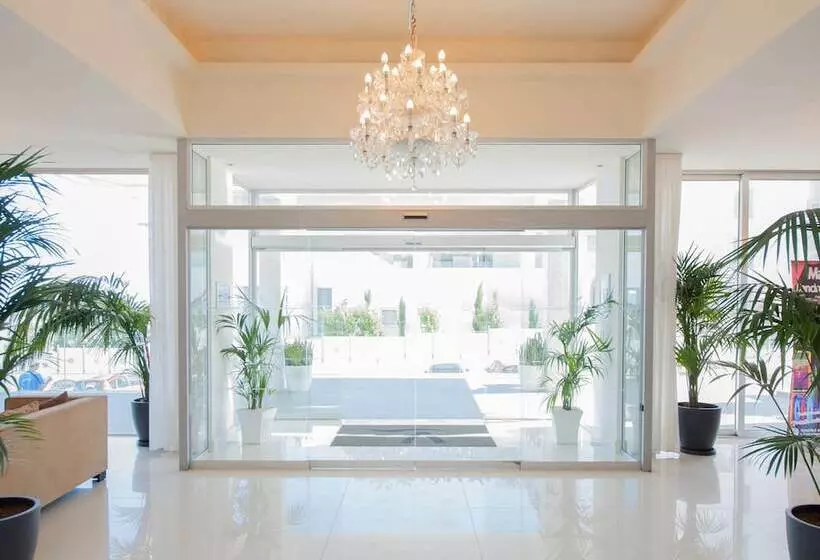 هتل Vrissiana Boutique Beach