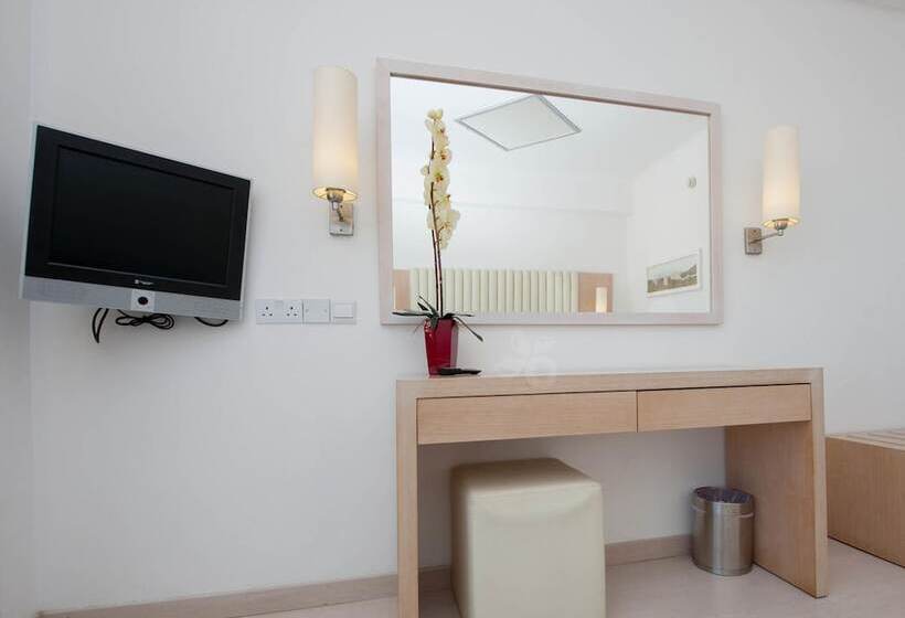 ホテル Vrissiana Boutique Beach