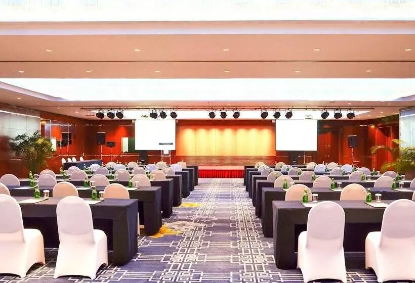 Novotel Beijing Peace