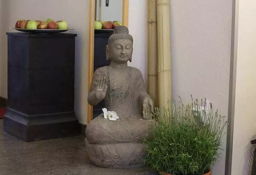 هتل Cascade Superior