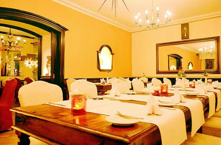 ホテル Restaurant überwasserhof