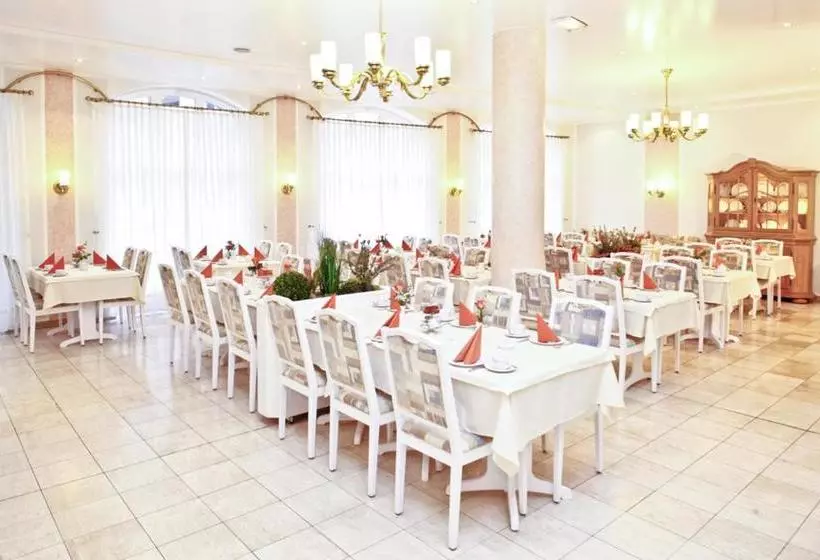 ホテル Restaurant überwasserhof