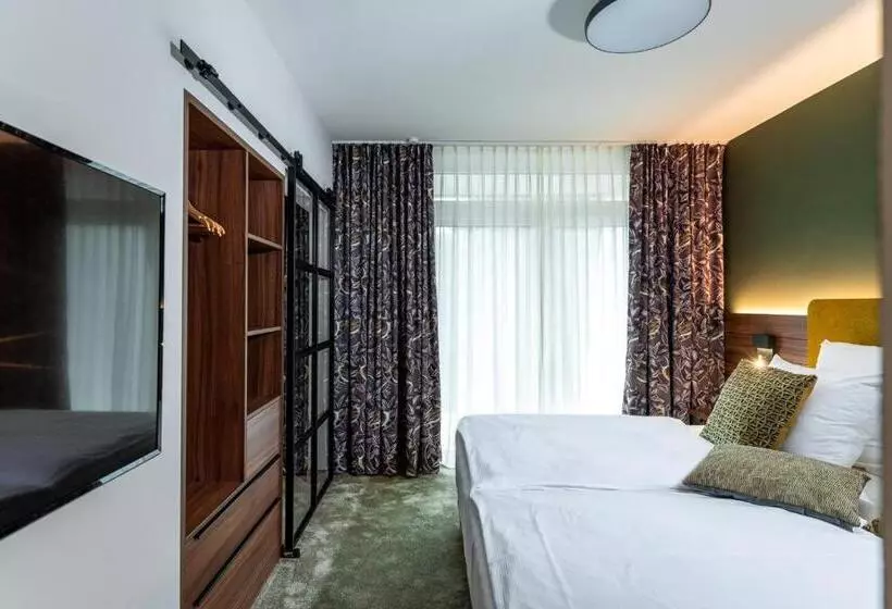 Waldhotel Tannenhäuschen