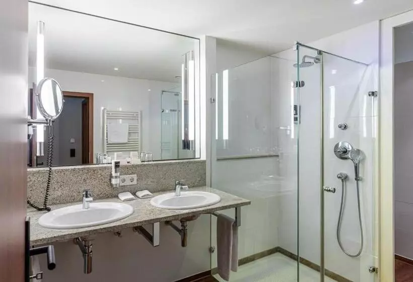 Waldhotel Tannenhäuschen