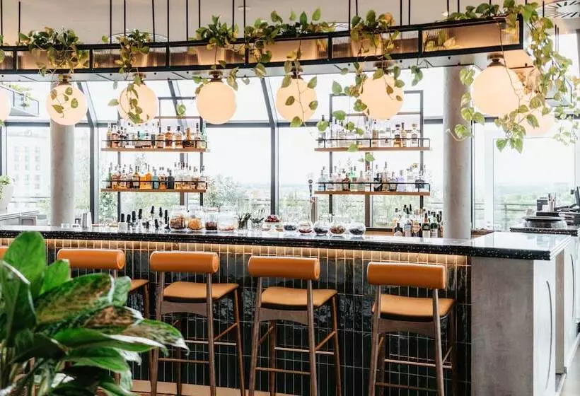 Wasserturm Hotel Cologne, Curio Collection By Hilton