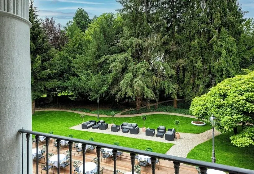 هتل Badischer Hof Baden-Baden - Leonardo Limited Edition