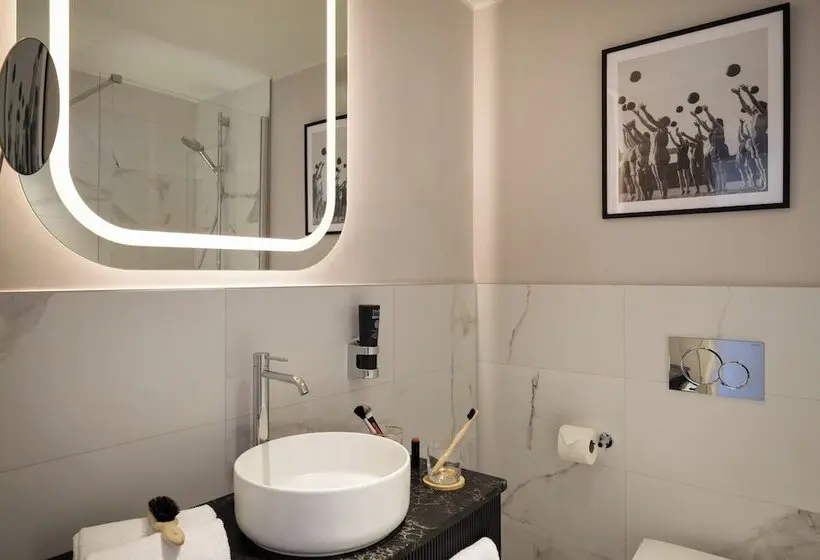 هتل Badischer Hof Baden-Baden - Leonardo Limited Edition