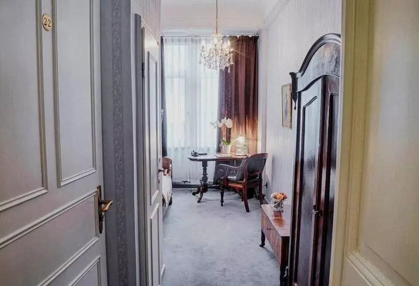 Отель Drei Lilien