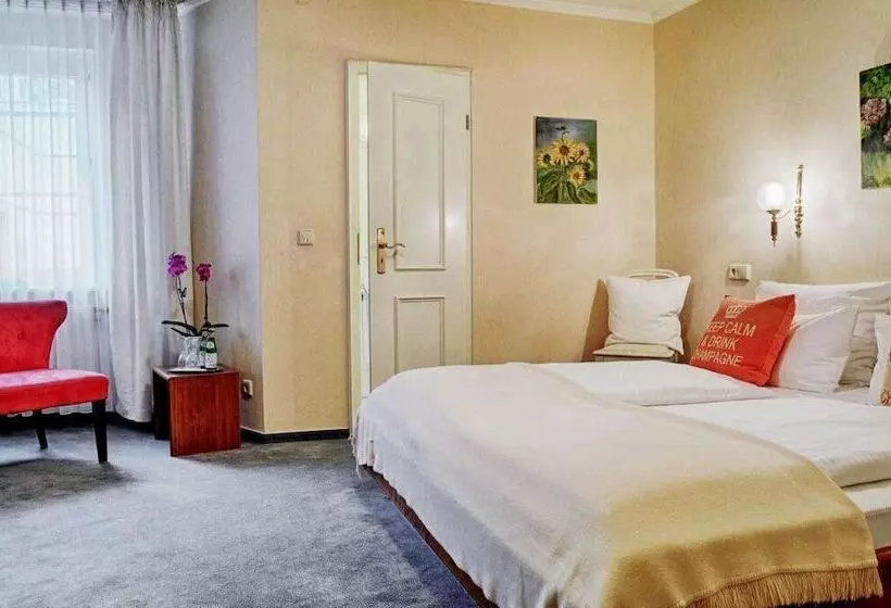 Отель Drei Lilien