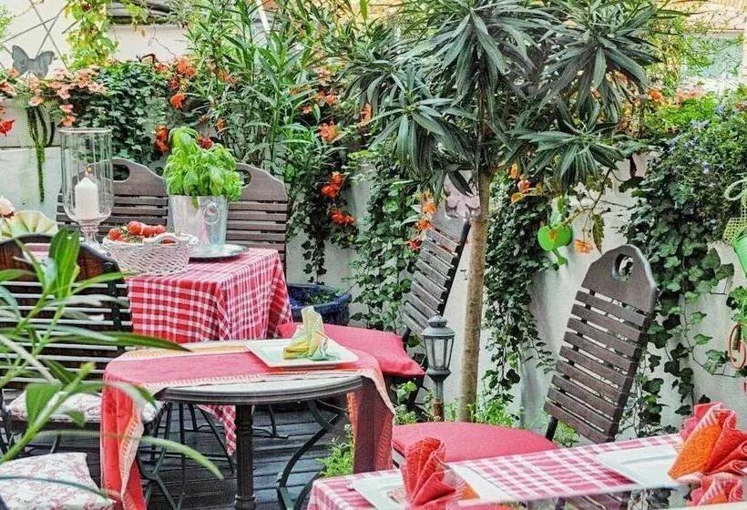 Отель Drei Lilien