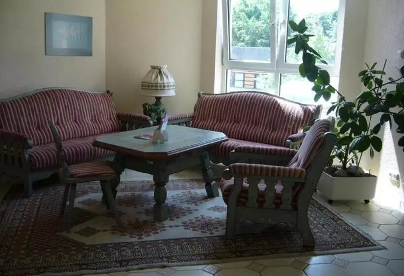 호텔 Garni Stadt Friedberg