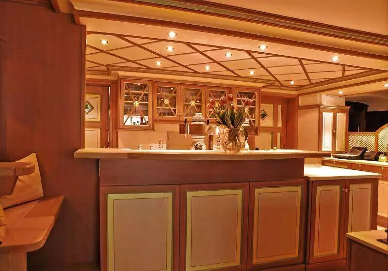 호텔 & Restaurant Sonne