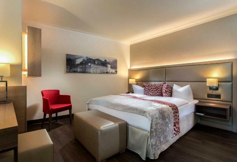 هتل Radisson Blu Badischer Hof