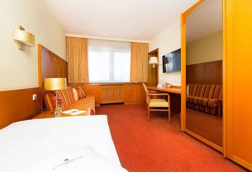 Akzent Hotel Restaurant Altdorfer Hof