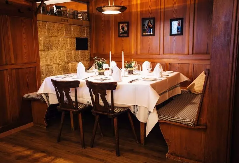 ホテル Adler Barental