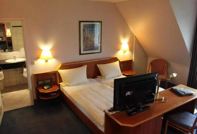 酒店 Gasthof Die Post Brennerei Frankenhöhe