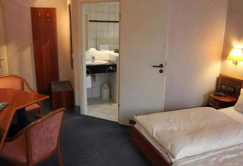 酒店 Gasthof Die Post Brennerei Frankenhöhe