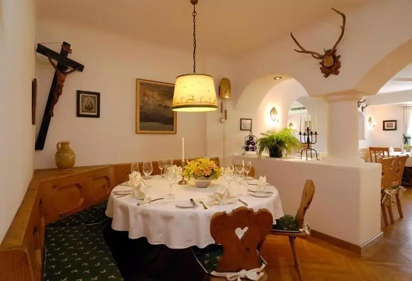 Hotelli Gasthof Moosleitner