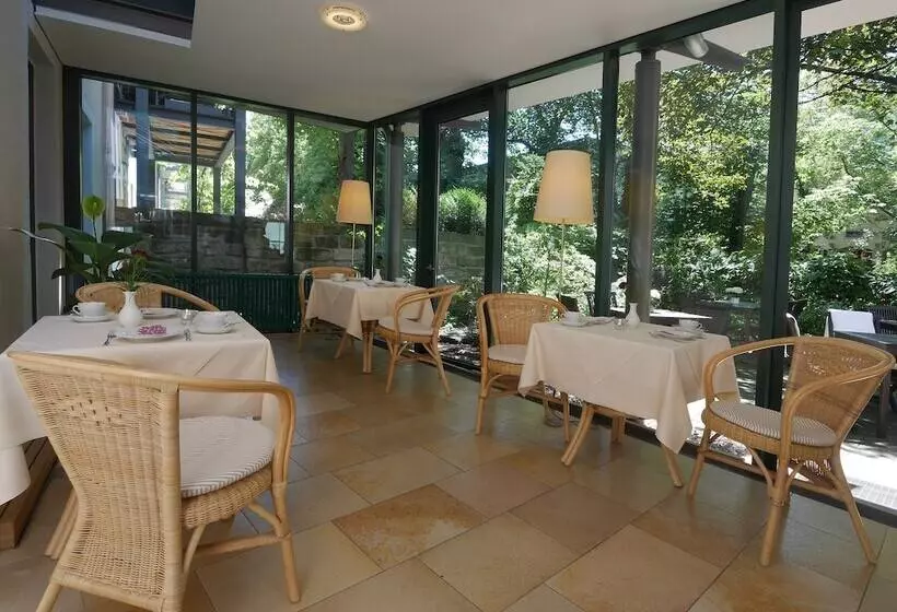 هتل Martha Dresden