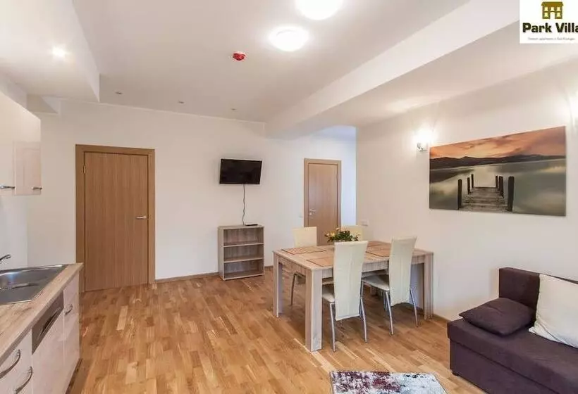 בית מלון כפרי Park Villa Apartments