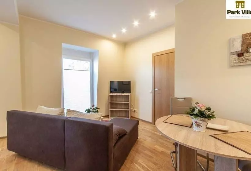 בית מלון כפרי Park Villa Apartments