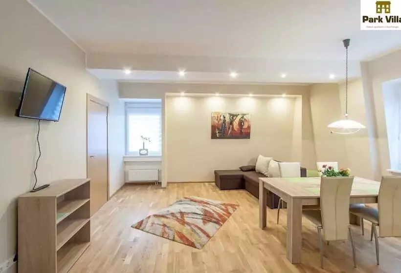 בית מלון כפרי Park Villa Apartments