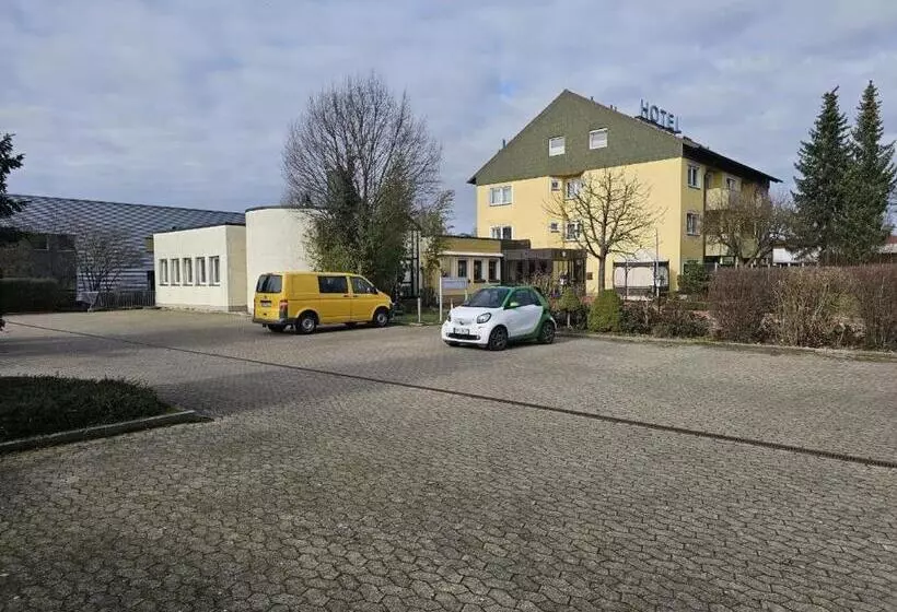ホテル Tennenloher Hof