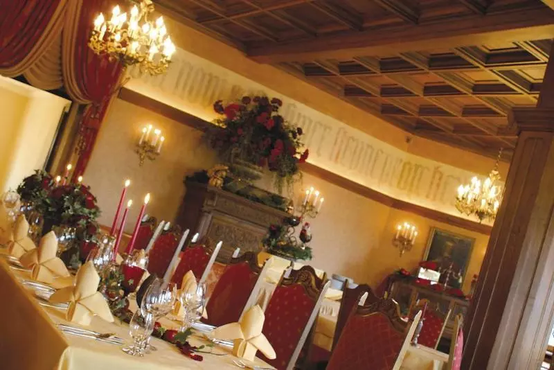 Schlosshotel Steinburg