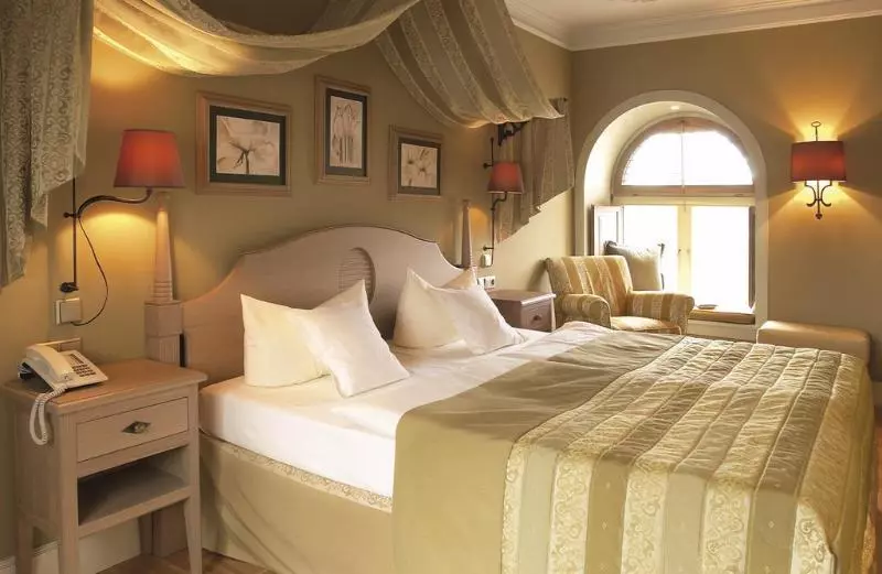 Schlosshotel Steinburg