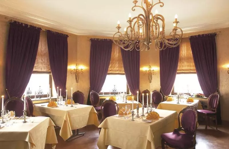 Schlosshotel Steinburg