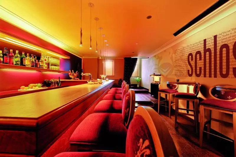 Schlosshotel Steinburg