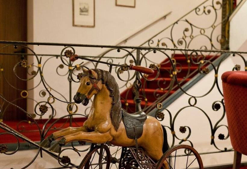 Hotelli Weisses Ross