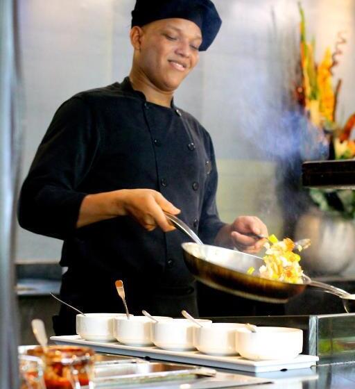 هتل Barcelo Santo Domingo