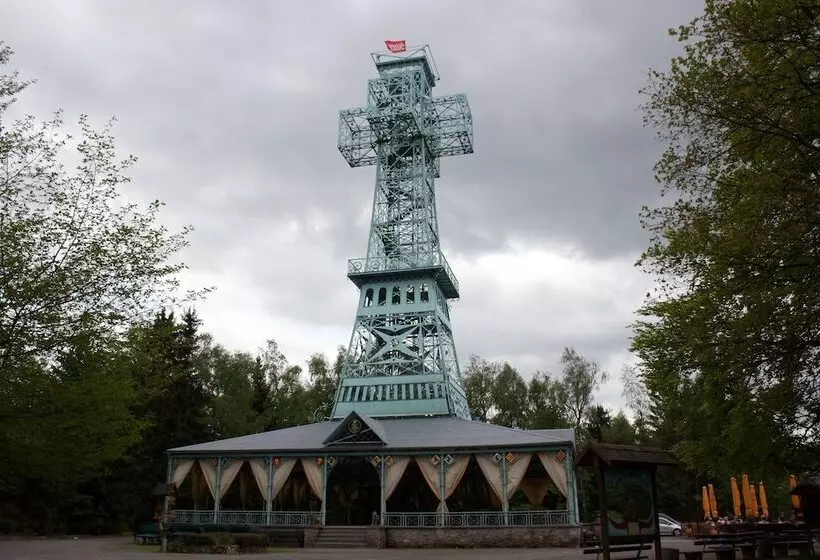 Отель Zum Burgergarten