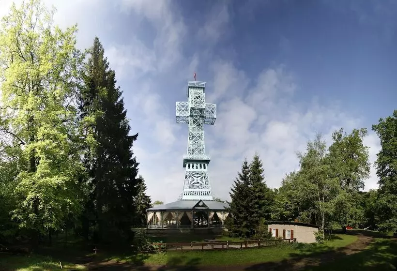 Отель Zum Burgergarten